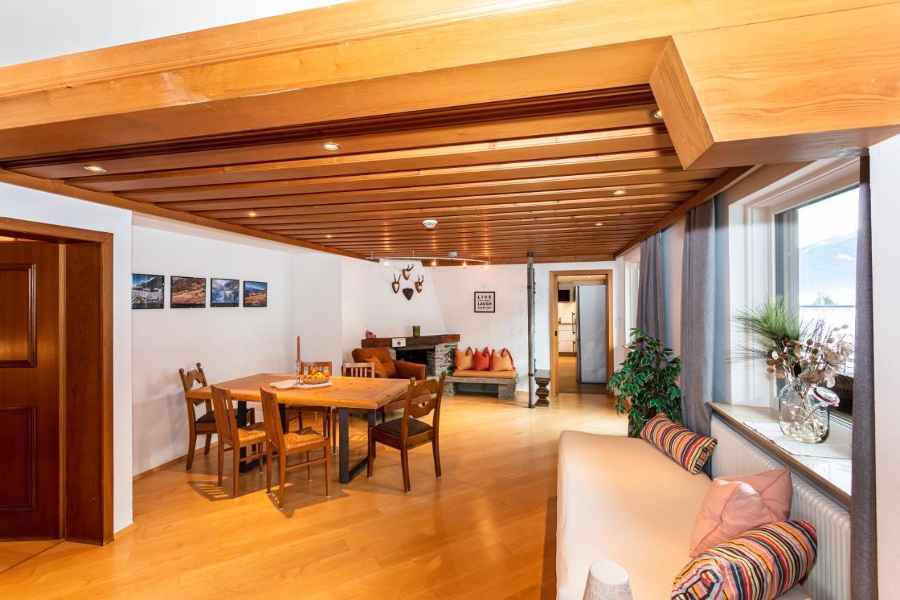 Hoelzl Bed & Breakfast Neukirchen am Großvenediger Екстериор снимка