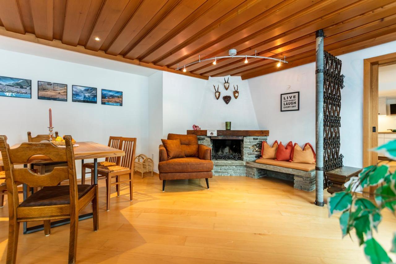 Hoelzl Bed & Breakfast Neukirchen am Großvenediger Екстериор снимка